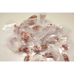 SET Condensatori ceramici 300buc/ 30 valori 2PF-0.1UF